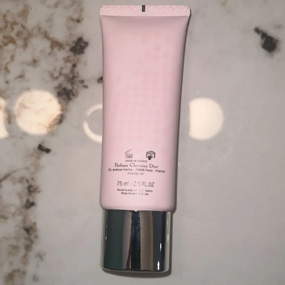 Dior Embroidered Pouch and Miss Dior Shower Milk/Rose Sorbet Body Gel set - Picture 8 of 8